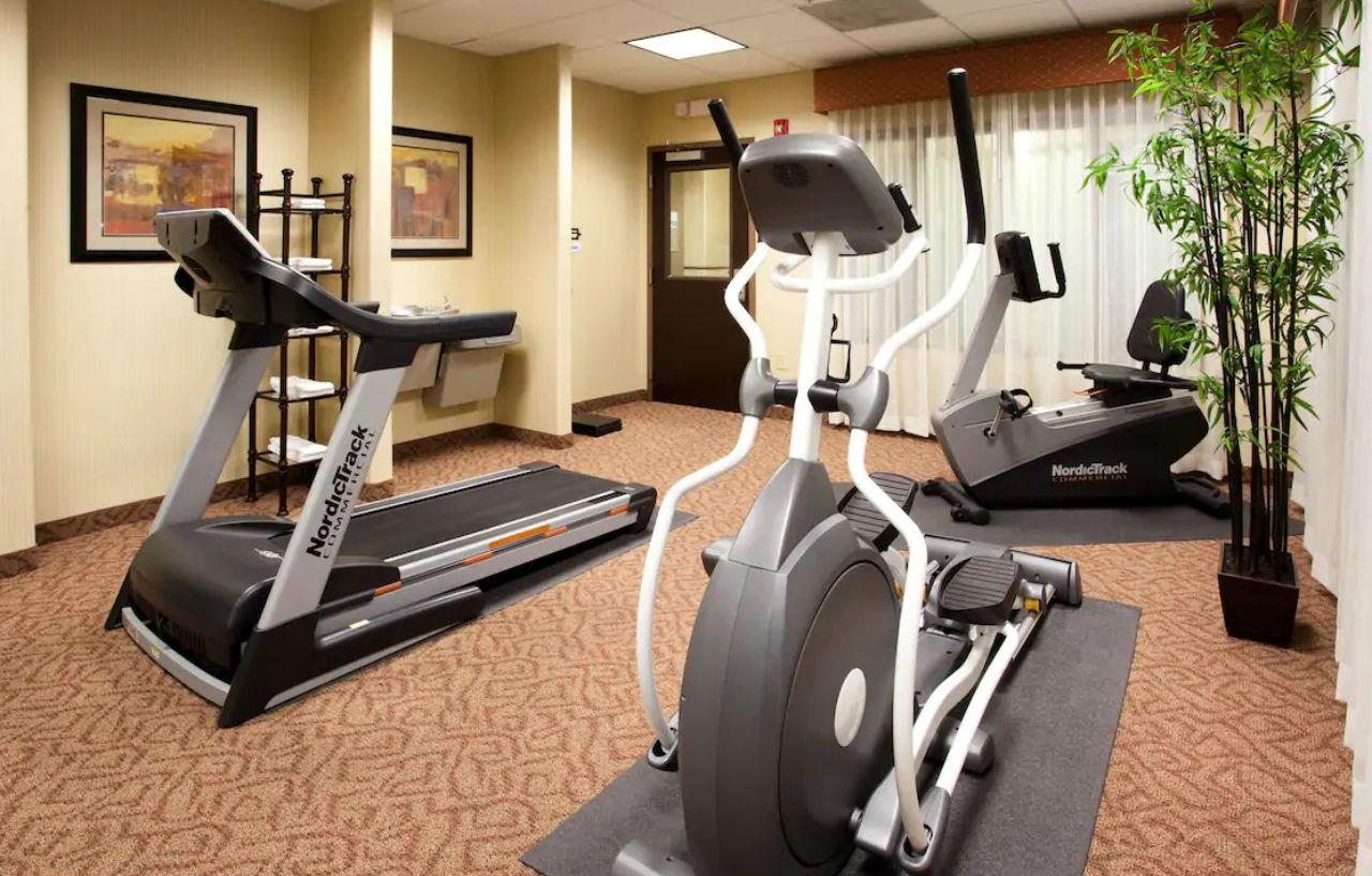 Holiday Inn Express Fresno South By Ihg מראה חיצוני תמונה