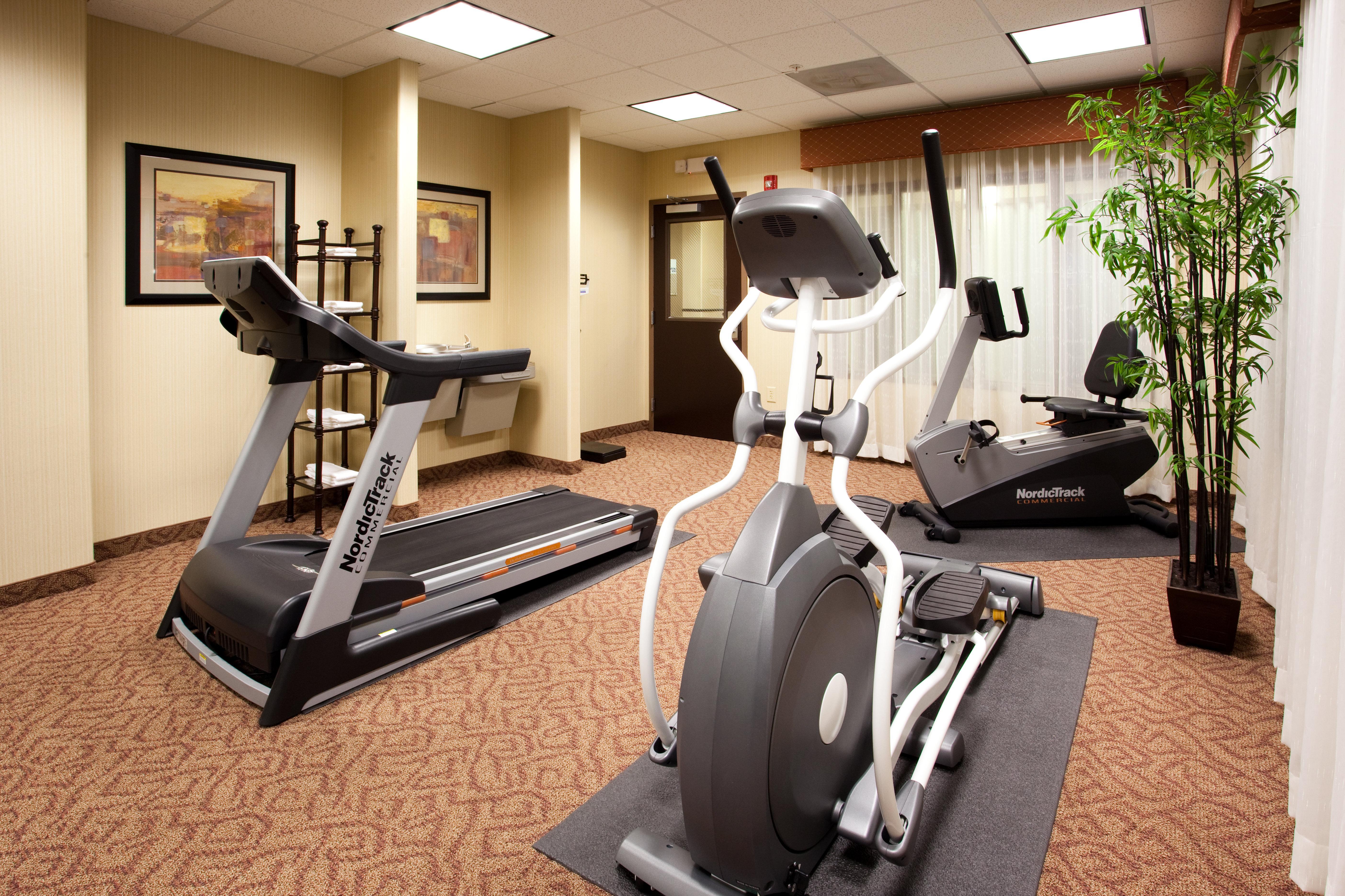 Holiday Inn Express Fresno South By Ihg מראה חיצוני תמונה